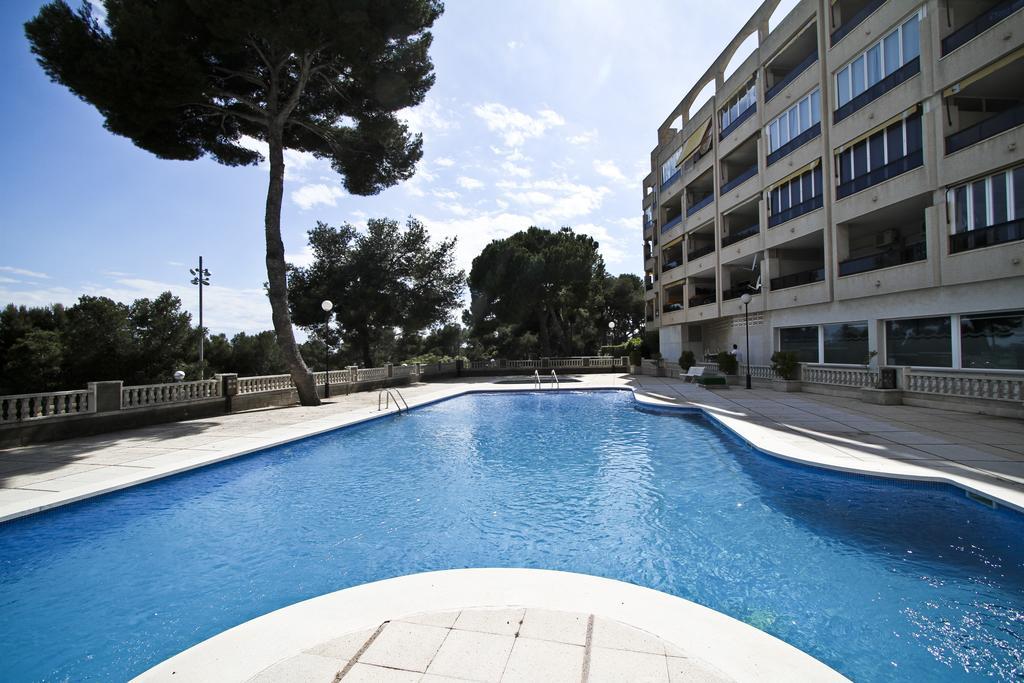 Eva Vendrell Planet Costa Dorada Lägenhet Salou Rum bild